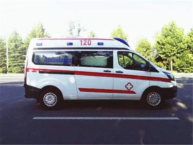 定城镇救护车出租服务案例6