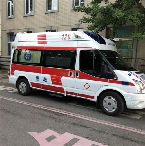 定城镇选择我们的救护车出租,开启安心转院之旅